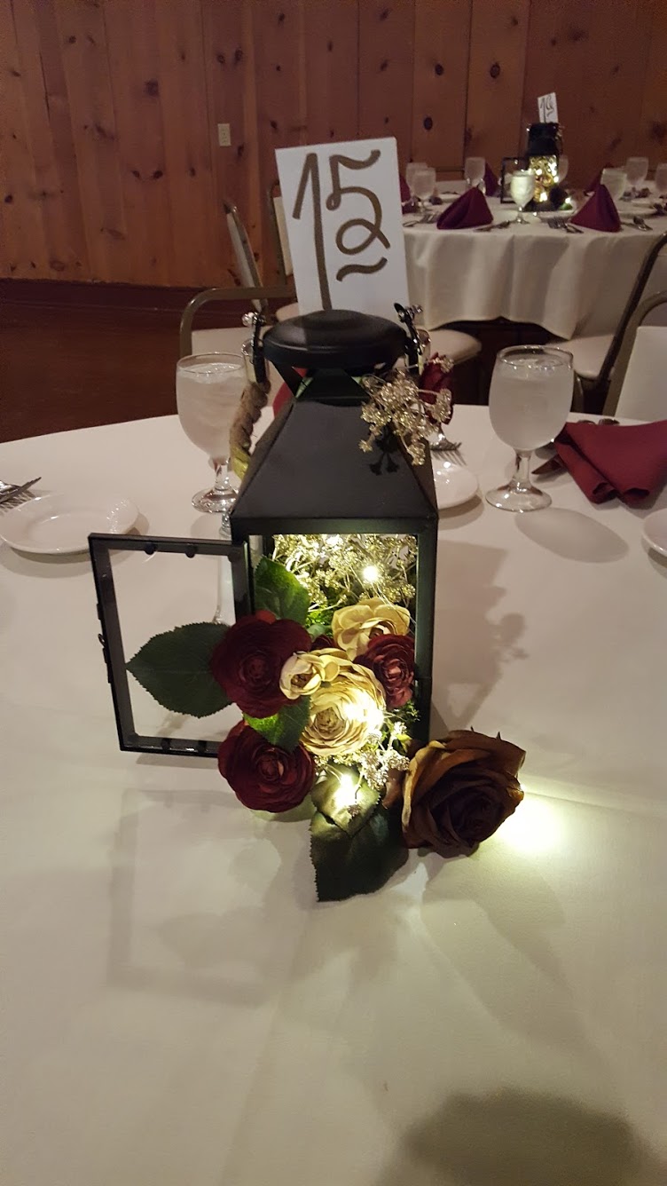 Table flowers at wedding reception